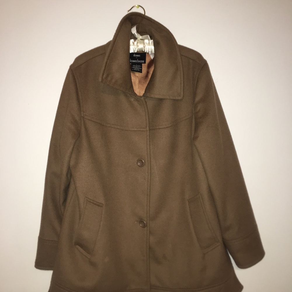 - VINTAGE DENNIS BASSO BUTTON FRONT WOOL COAT JUST DRY CLEANED